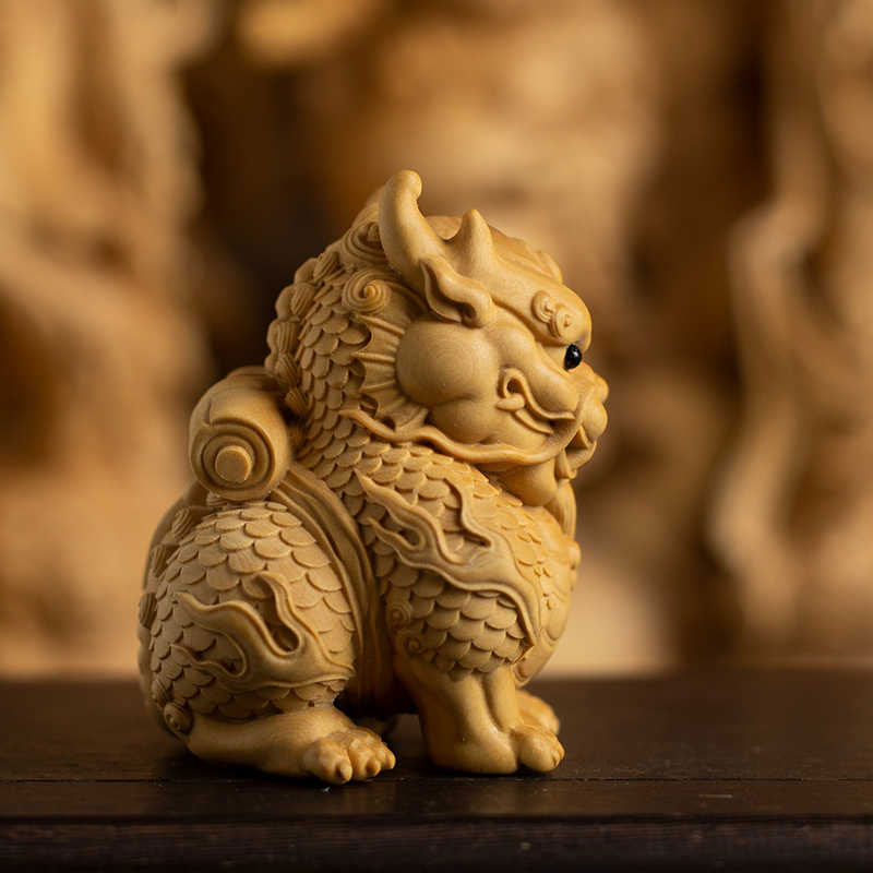 Small-Leaf Boxwood Qilin Sculpture - Palm-Sized Celestial Guardian Quality Craftsmanship-01