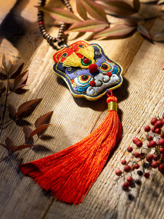 Handmade DIY Chinese Style Lion Embroidery Material Kit, Lion Protection Talisman Pendant Necklace Embroidery Sachet-01