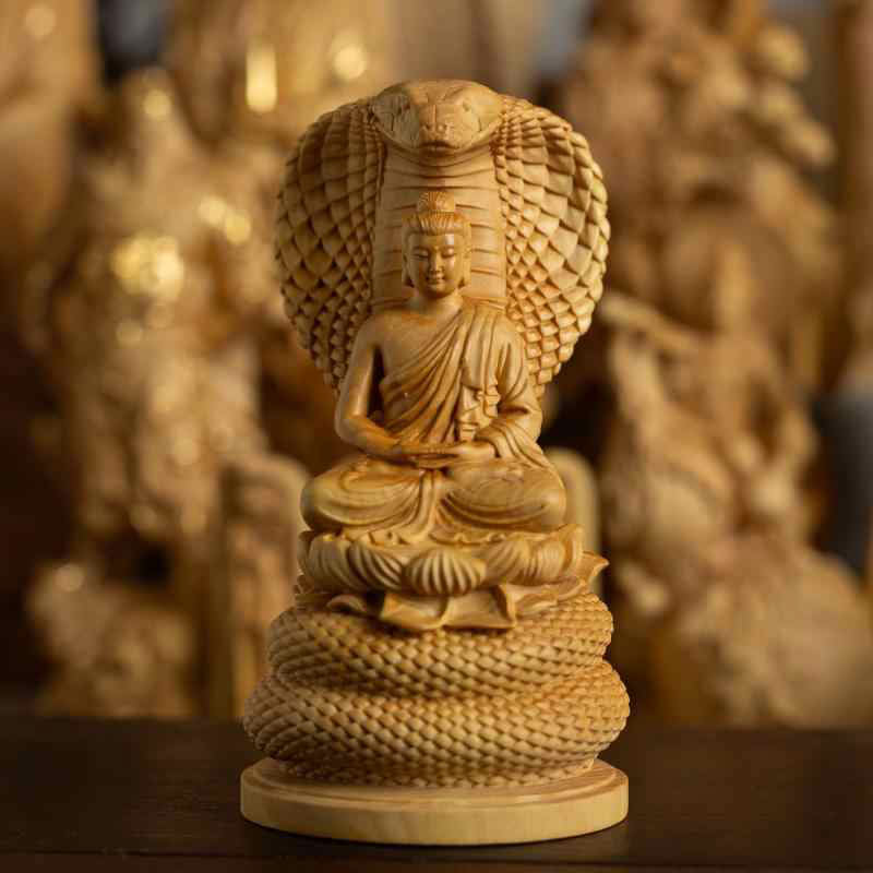 Boxwood Carving: The Serpent King Mucalinda Sheltering the Meditating Buddha During His Enlightenment-02
