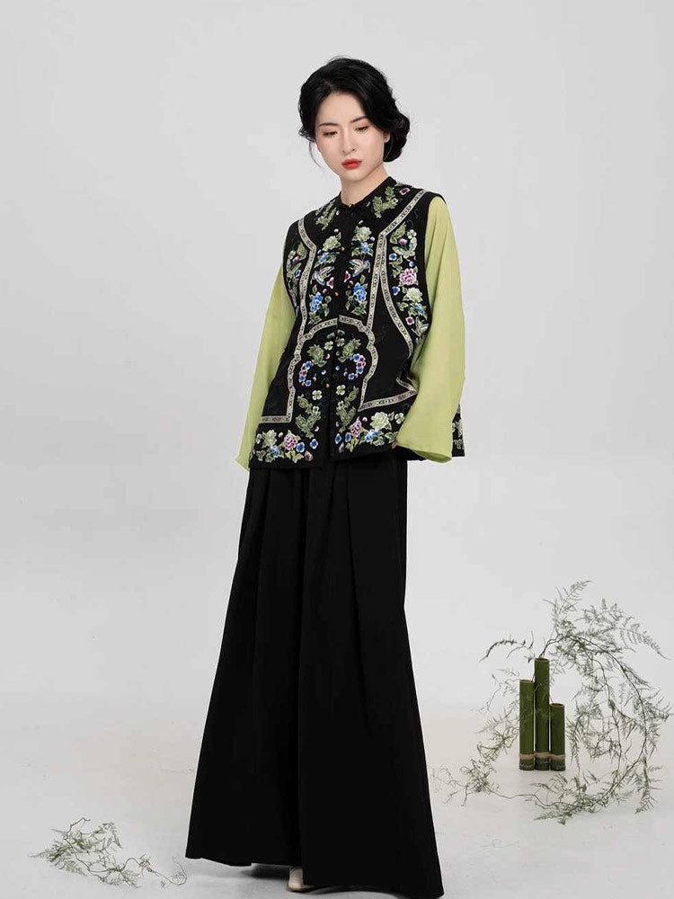 Neo-Chinese Jacquard Vest (Majia) – Handmade Su Embroidery with Peony & Butterfly-05