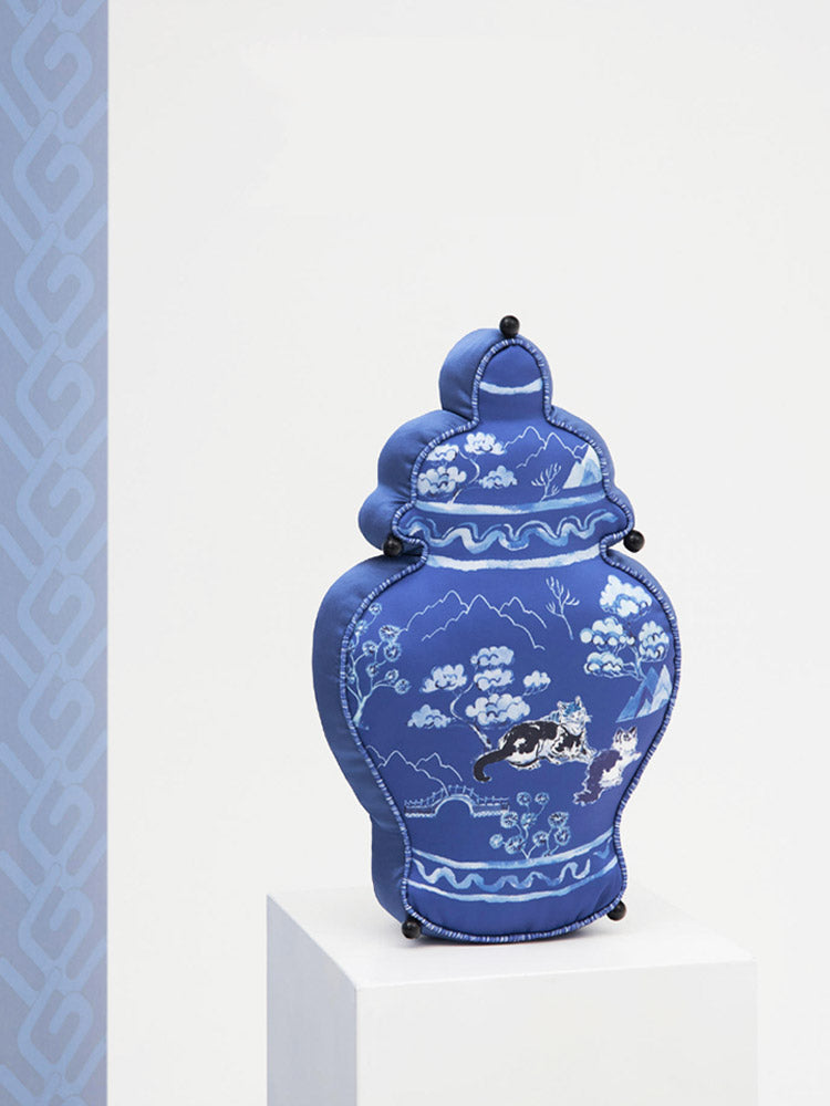 Chinese Classic Blue and White Double-Sided Printed Vase Shaped Throw Pillow Cushion-06