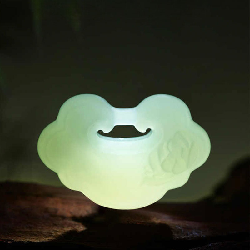 Hetian Jade Lotus Ruyi Lock Necklace-04