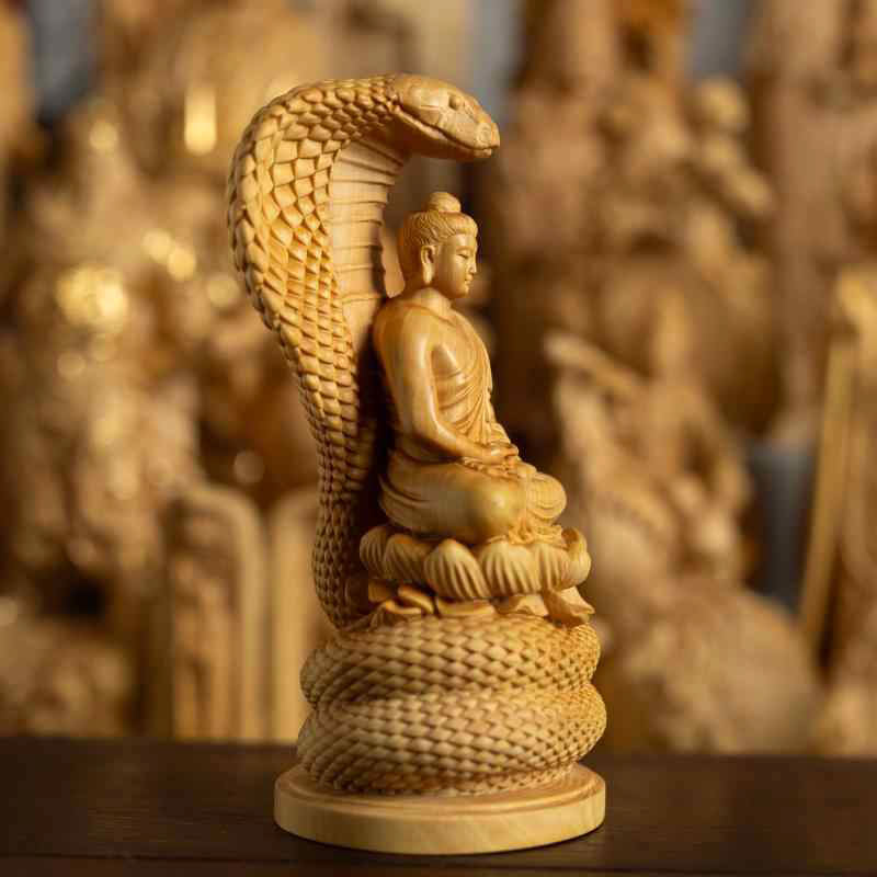 Boxwood Carving: The Serpent King Mucalinda Sheltering the Meditating Buddha During His Enlightenment-05