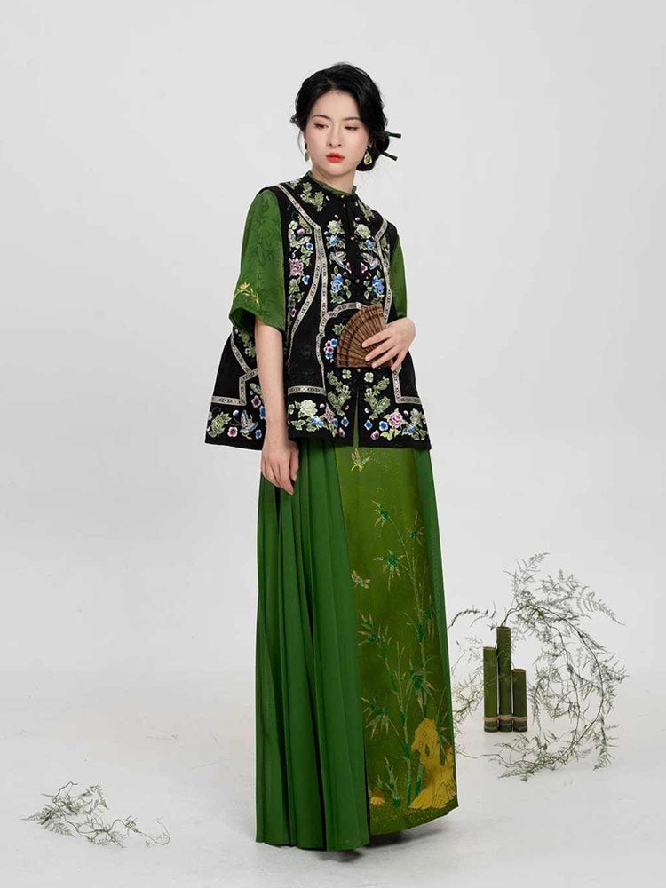 Neo-Chinese Jacquard Vest (Majia) – Handmade Su Embroidery with Peony & Butterfly-04