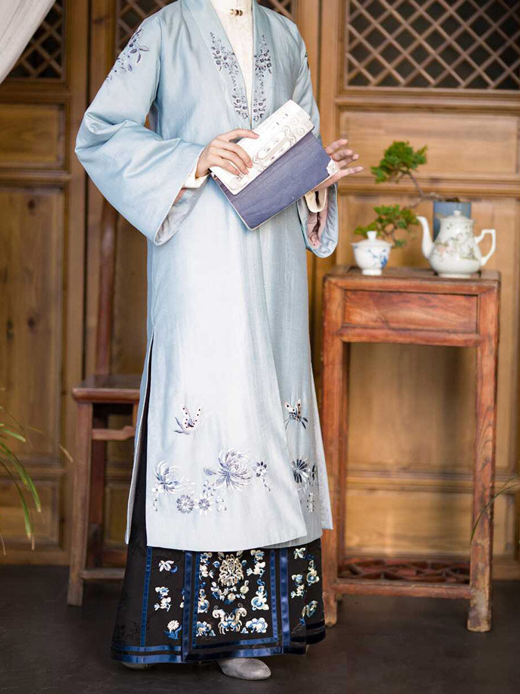 Blue & White Embroidered Ma Mian Qun – Qing Inspired Neo-Hanfu Brocade Skirt-05