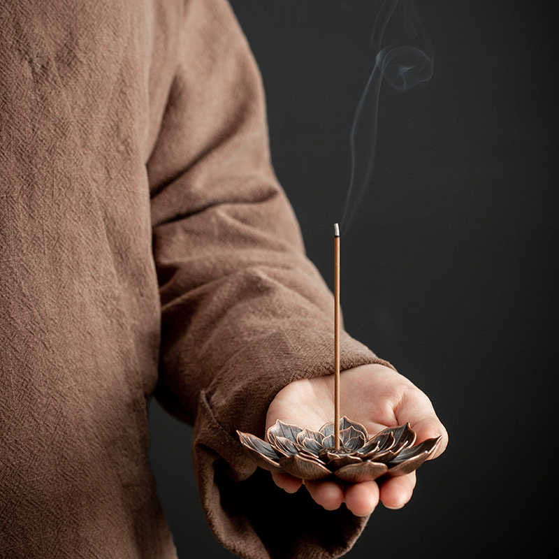 Lotus Blossom Incense Holder – Detachable Multi-Hole Design for Zen Rituals-05