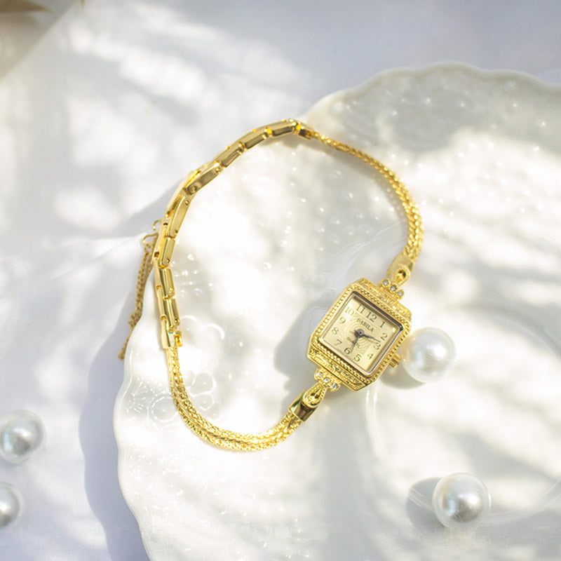 Retro Exquisite Green Square Watch for Women-05