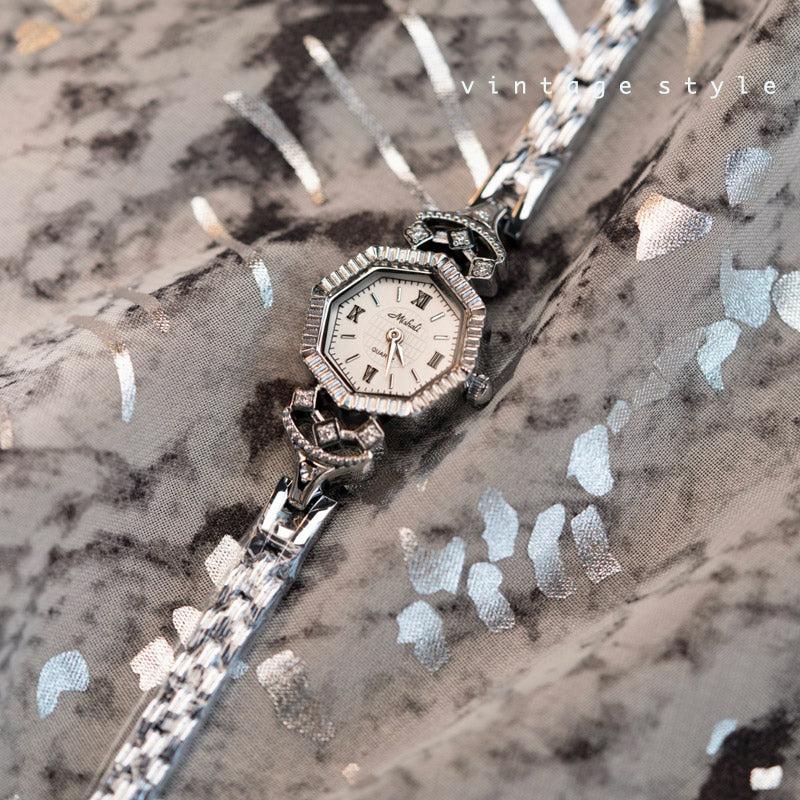 Elegant Vintage Siver Octagonal Dial Baroque Style Watch for Women-02