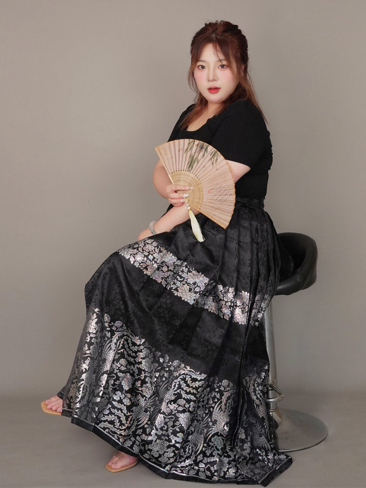 Plus Size Hanfu Ma Mian Qun Skirt Set - Traditional Chinese Hanfu Outfit with Vintage Embroidery, Loose Fit & Modest Elegance-07