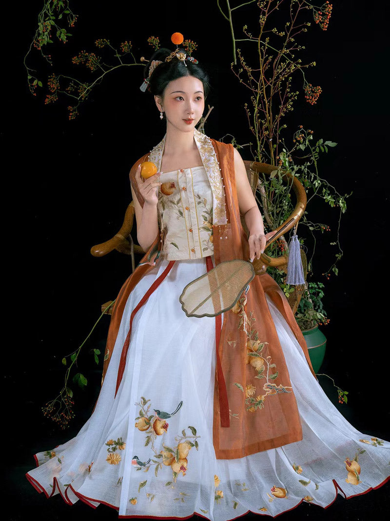 Magpies Singing on the Pomegranate Tree Branch「Good things are coming」Embroidered Hanfu Clothing-02