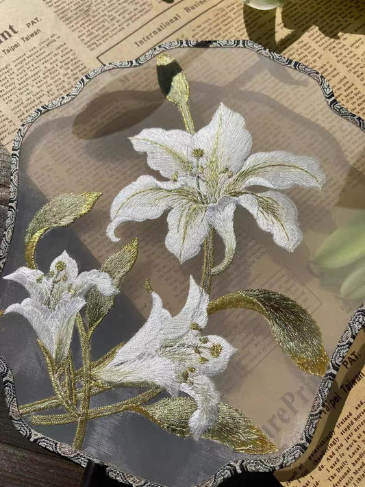 Bluedail Single Side Embroidered Lily Flower Handheld Decorative Fan Chinese Gift-02