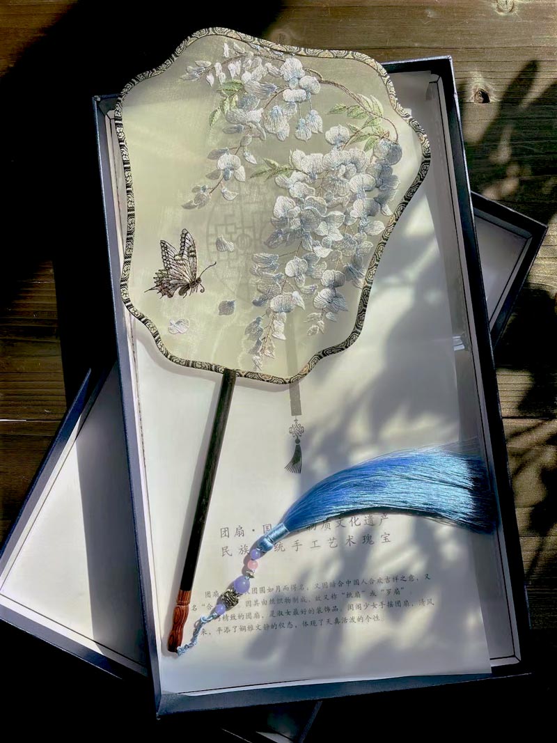 Bluedail Blooming Flowers with Butterfly Single Side Embroidered Handheld Fan Tradional Chinese Fashion-03