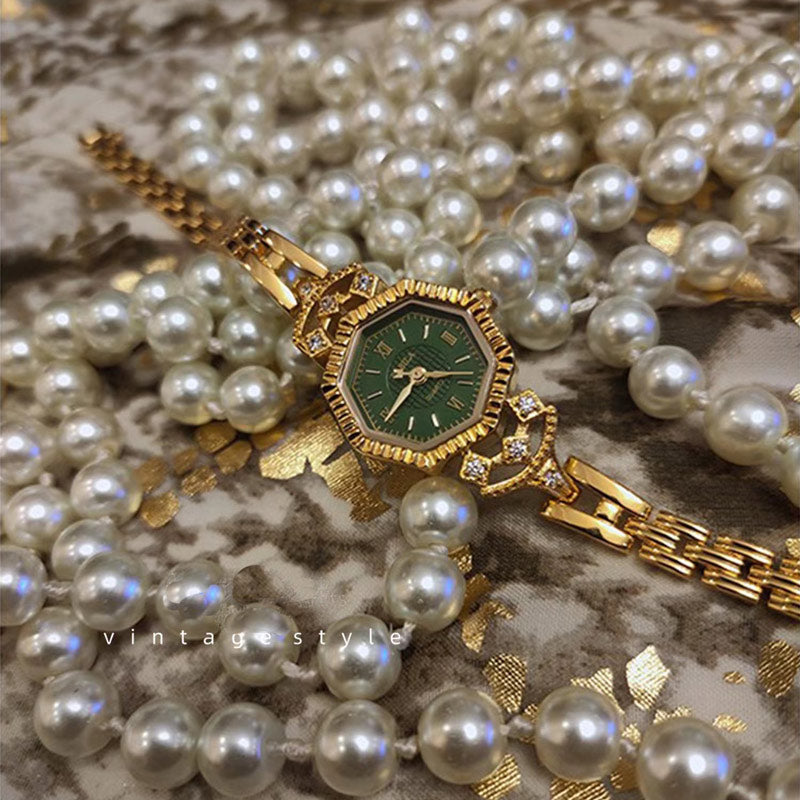 Montre de style baroque à cadran octogonal vert vintage pour femme