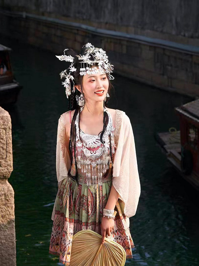 Girl Picking Water Chestnut in the River - Morden Miao Ethnic Minority Hanfu Skirt Set-07