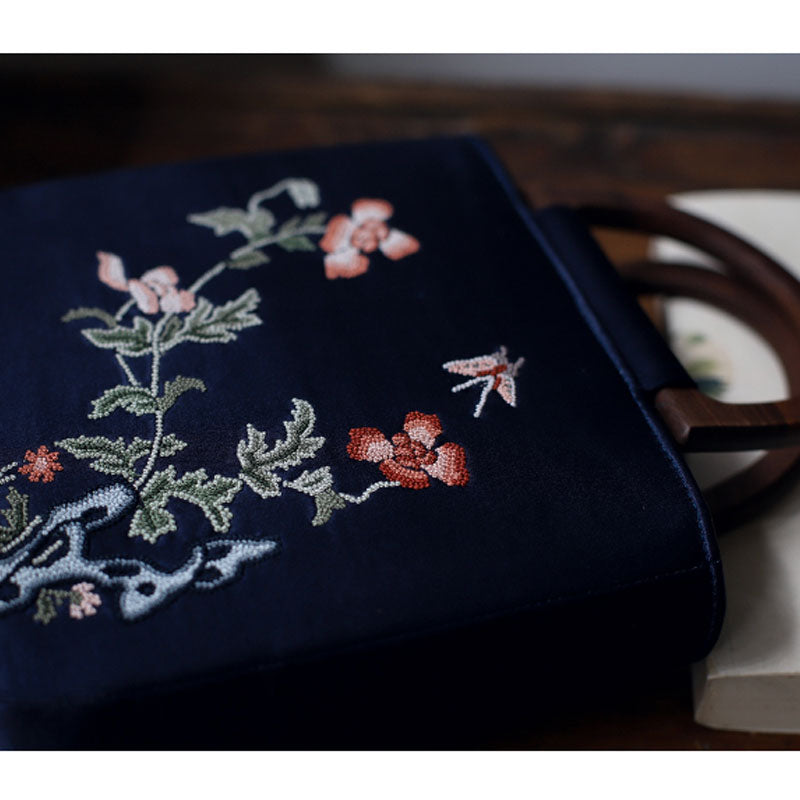 Sac à main en soie brodé de style chinois rétro avec poignée en bois