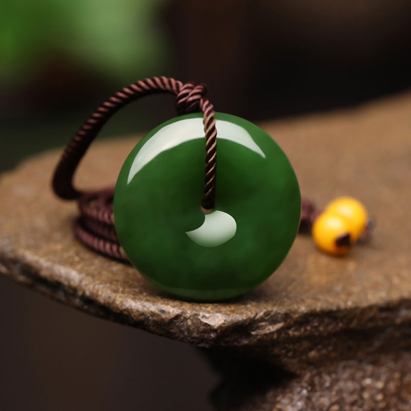 Jadeite naturelle vert émeraude chinois 「Ping An Kou」 Collier pendentif pour femmes et hommes