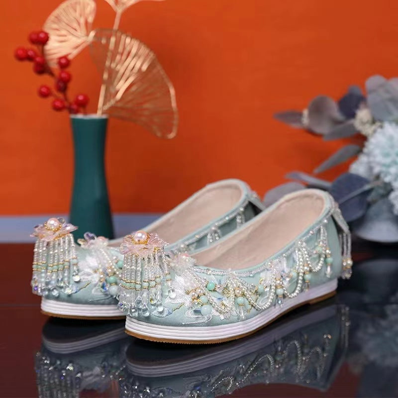 Handgefertigte, individuell gestaltete Melaleuca-Damenschuhe mit Sohlenverstärkung, bestickt und mit Perlen verziert – Hanfu-Schuhe für chinesisches Cosplay