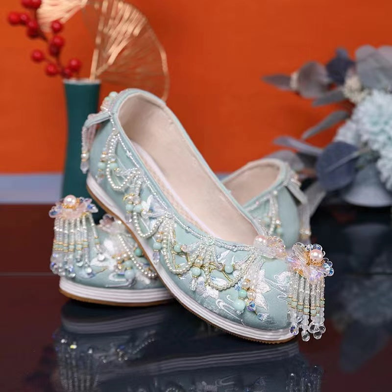 Handgefertigte, individuell gestaltete Melaleuca-Damenschuhe mit Sohlenverstärkung, bestickt und mit Perlen verziert – Hanfu-Schuhe für chinesisches Cosplay