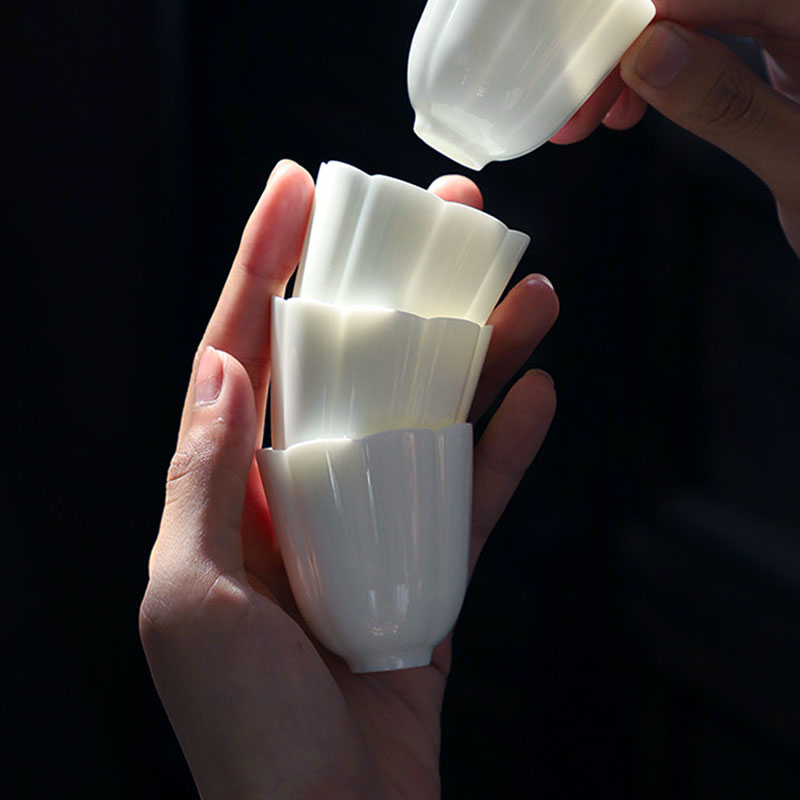 Dehua White Porcelain Bud-Shaped Gongfu Teacup (45ml)-01