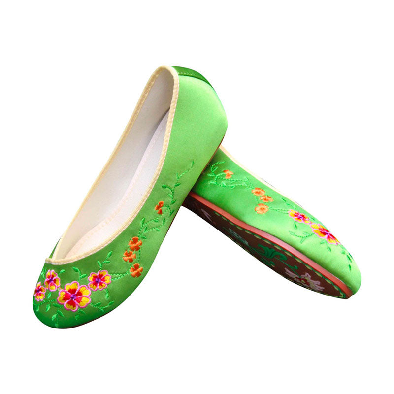 Green shoes with floral embroidery-Plum Blossom-Embroidered Tender Green Flats