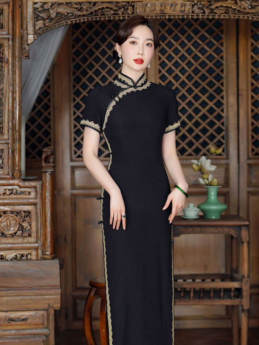 Vintage Elegant Black Long Cheongsam Dress with Lace Trim-01