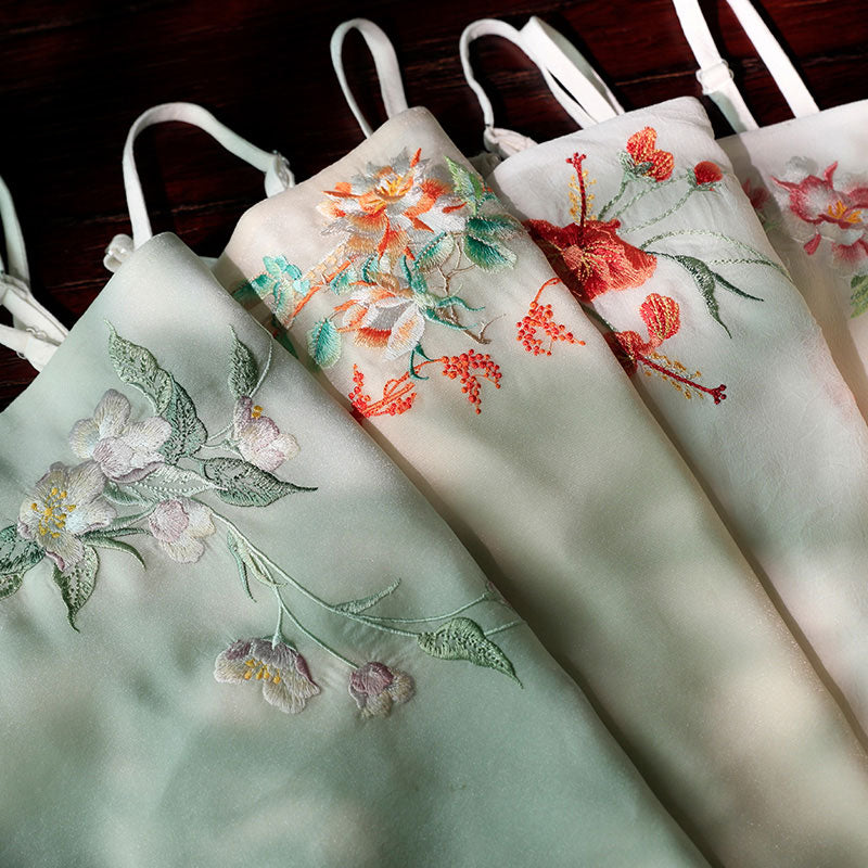 Elegant Vintage Floral Embroidered Camisole Sleeveless Hanfu Undershirt-01