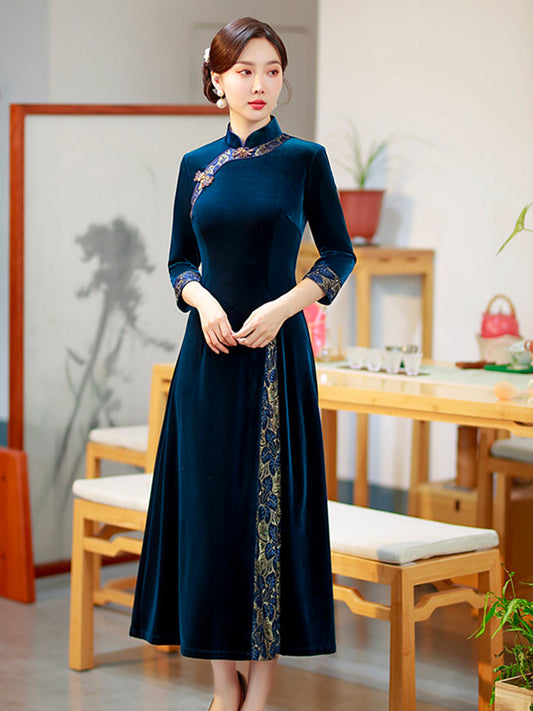 Loose-Fit Improved Vintage Mid-length Sleeve Velvet Cheongsam Dress for Women-01