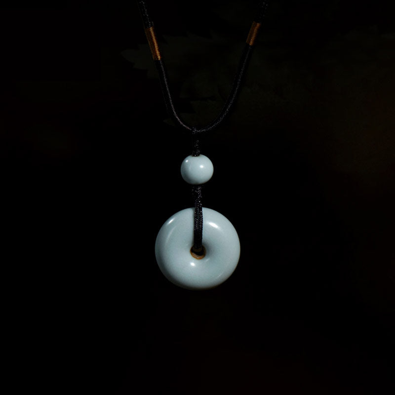 Jingdezhen Ru Kiln Peace Knot Pendant Necklace – A Thoughtful Birthday Gift for Mom or Wife-01