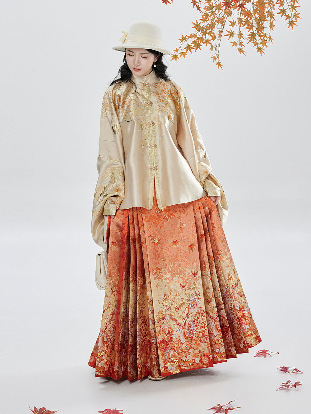 Autumn Reverie — Ming-Style Jacquard Top & Gold-Woven Mamian Skirt Set-03