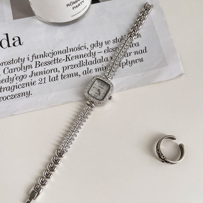 Exquisite and Stylish Rhinestone Bracelet Watch for Women-02