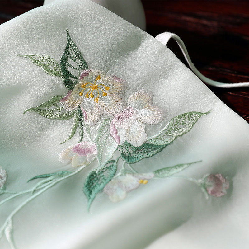 Elegant Vintage Floral Embroidered Camisole Sleeveless Hanfu Undershirt-02