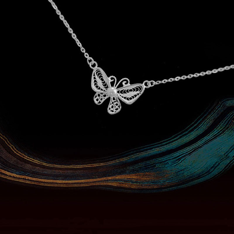 Exquisite Plain Silver Filigree Butterfly Necklace Inlaid with Natural Freshwater Pearls-03