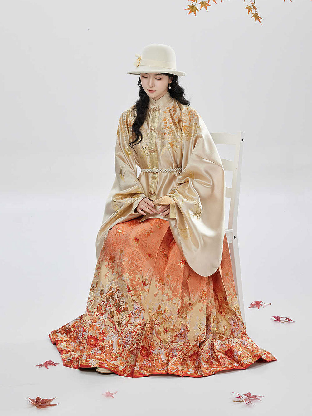 Autumn Reverie — Ming-Style Jacquard Top & Gold-Woven Mamian Skirt Set-02