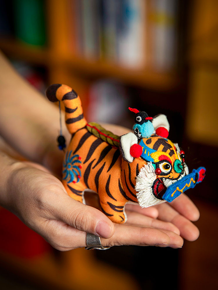 Chinese-style Embroidered Tiger Amulet DIY Embroidery Material Kit -Auspicious Tiger Sachet Pendant Christmas Gift-02