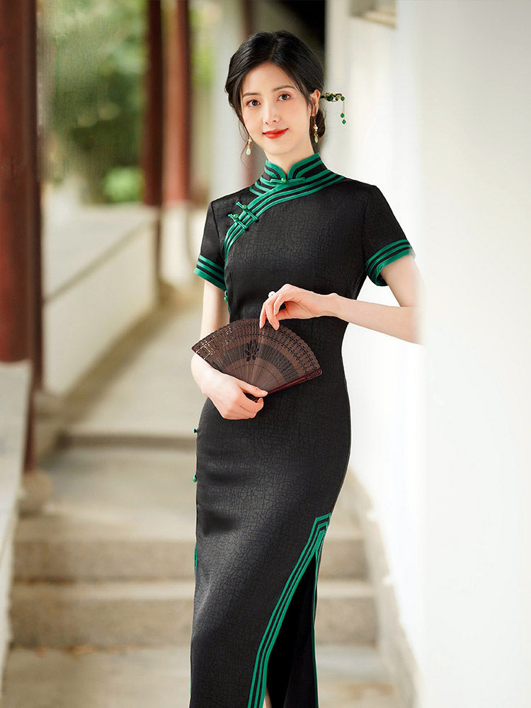 Vintage Black Artistic Cracked Pattern Texture Fragrant Cloud Brocade Cheongsam Dress for Women-03