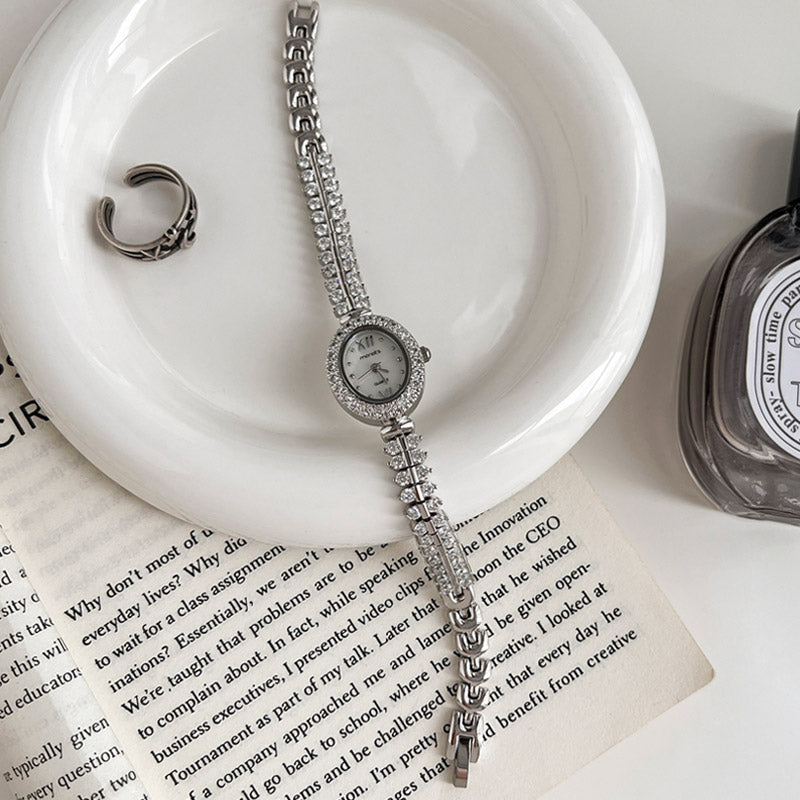 Exquisite and Stylish Rhinestone Bracelet Watch for Women-03