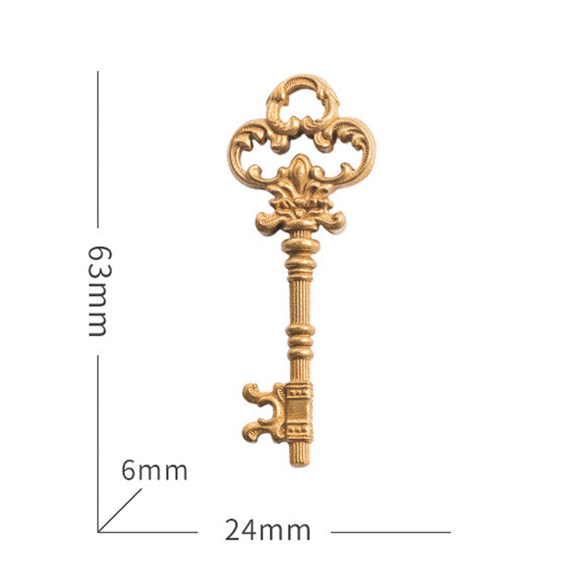 Handcrafted Vintage Brass Golden Key Pendant-03