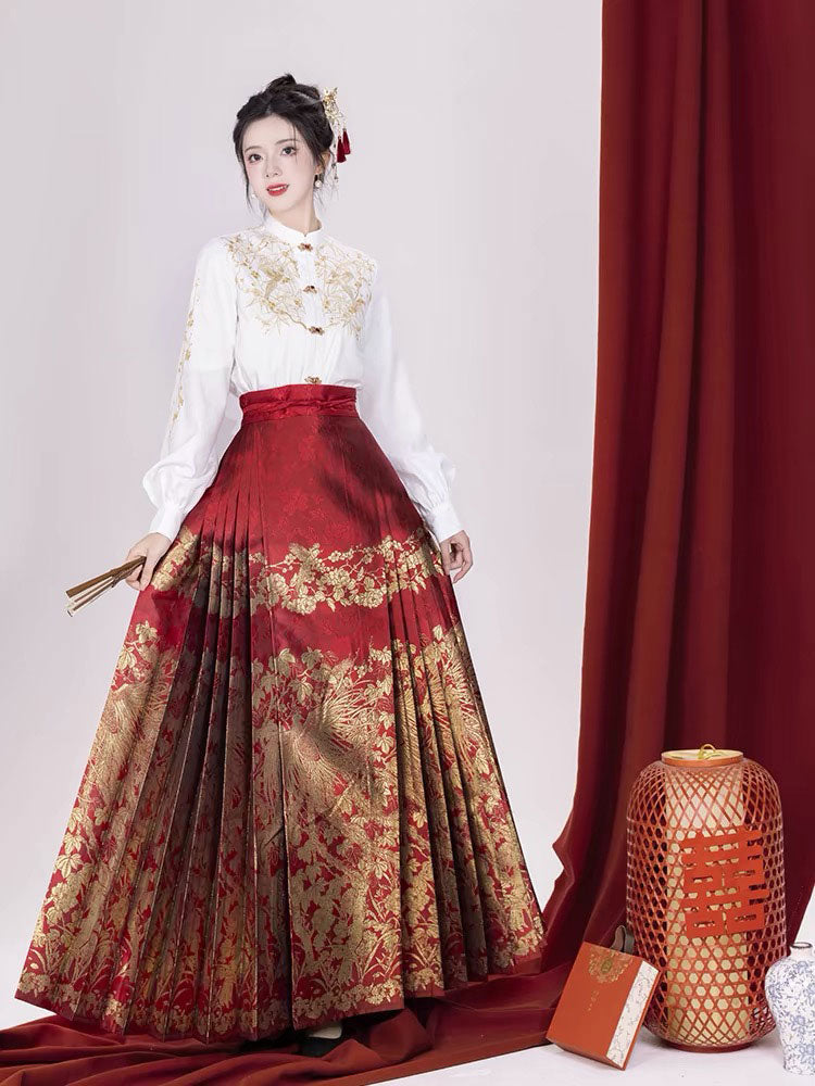 Phoenix Nesting in the Wutong - Red Mamianqun Skirt-01