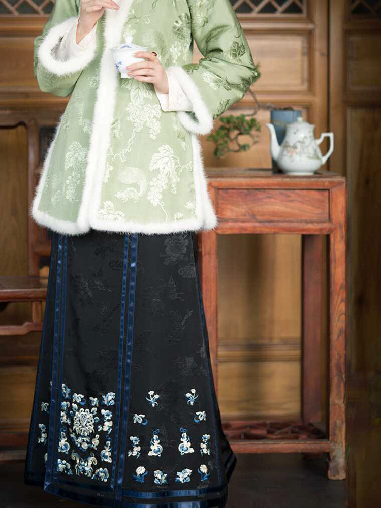 Blue & White Embroidered Ma Mian Qun – Qing Inspired Neo-Hanfu Brocade Skirt-03
