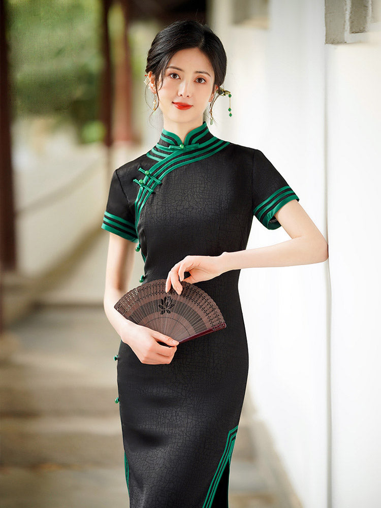 Vintage Black Artistic Cracked Pattern Texture Fragrant Cloud Brocade Cheongsam Dress for Women-04