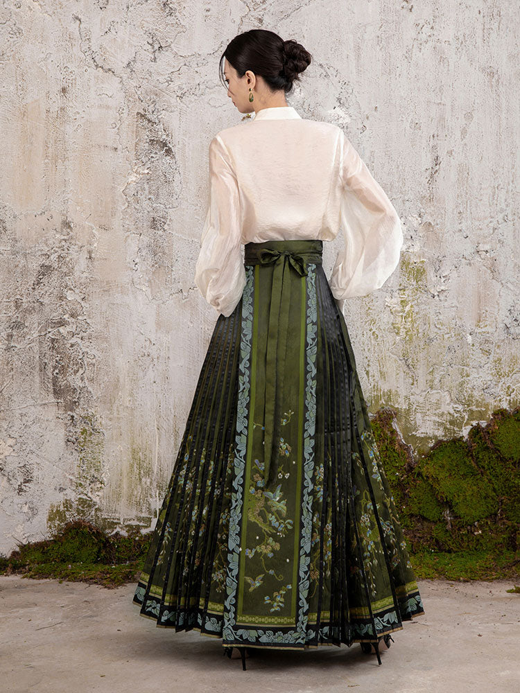 Floral & Avian Motifs – Modernized Seven-Pleated Woven-Gold Ma Mian Qun Skirt Inspired by Chinese Painted Screens-05