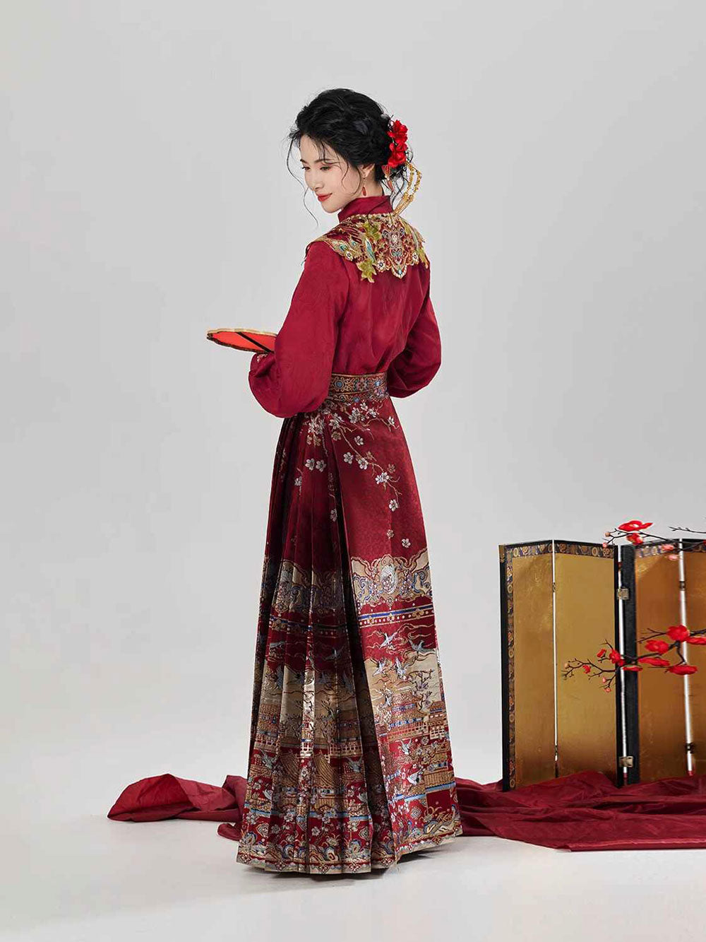 Spring at the Imperial Palace — Pomegranate Red Ming-Style Mamian Skirt Set-05
