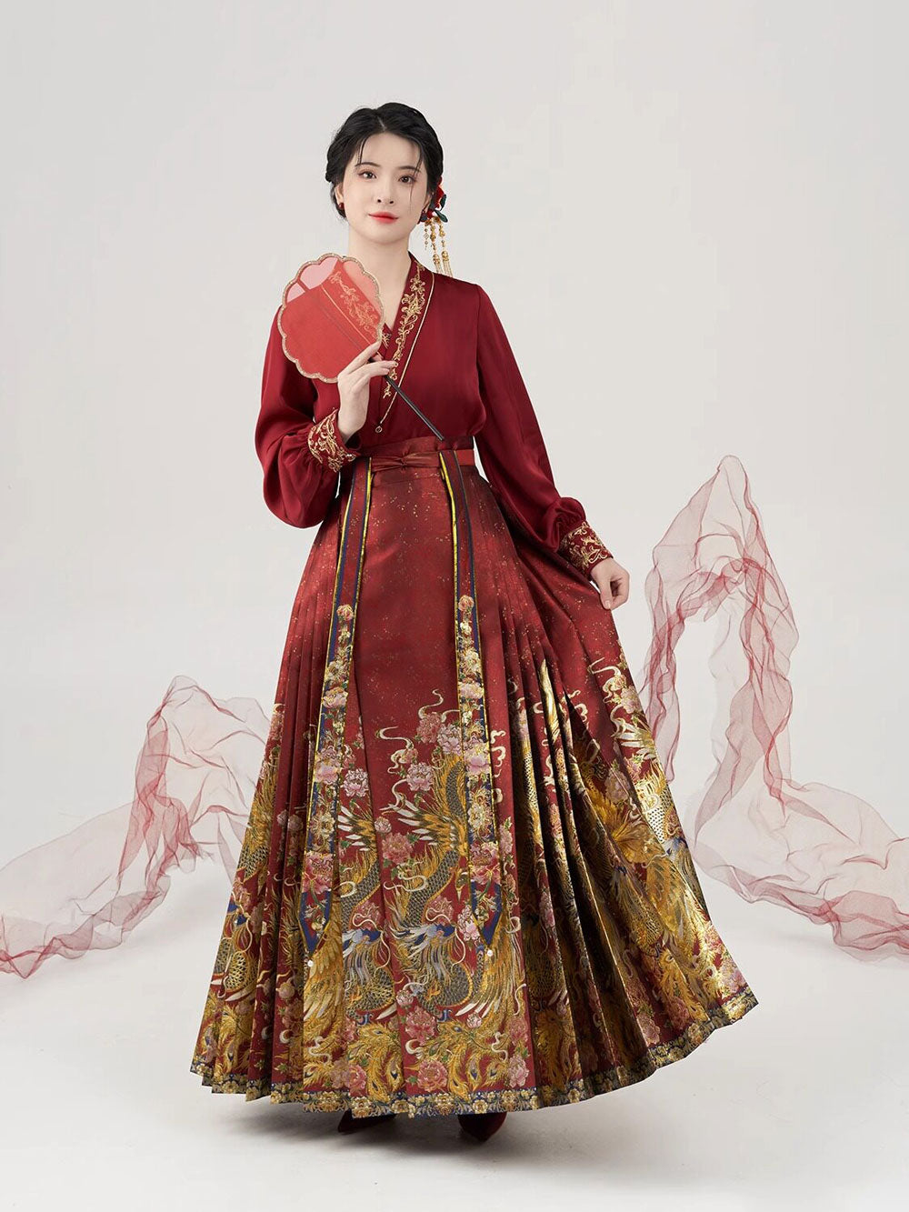 Phoenix & Peony — Ming-Style Gold-Woven Red Mamian Skirt Set-06