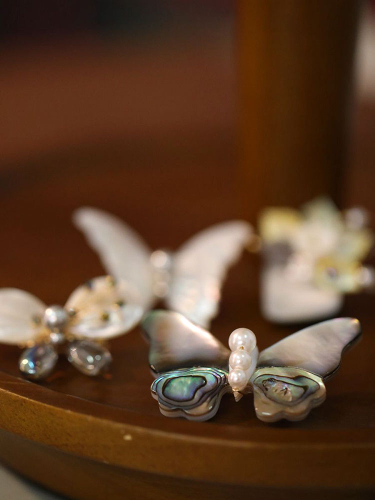 Natural Shell Butterfly & Dragonfly Brooch with Imitation Pearls-05