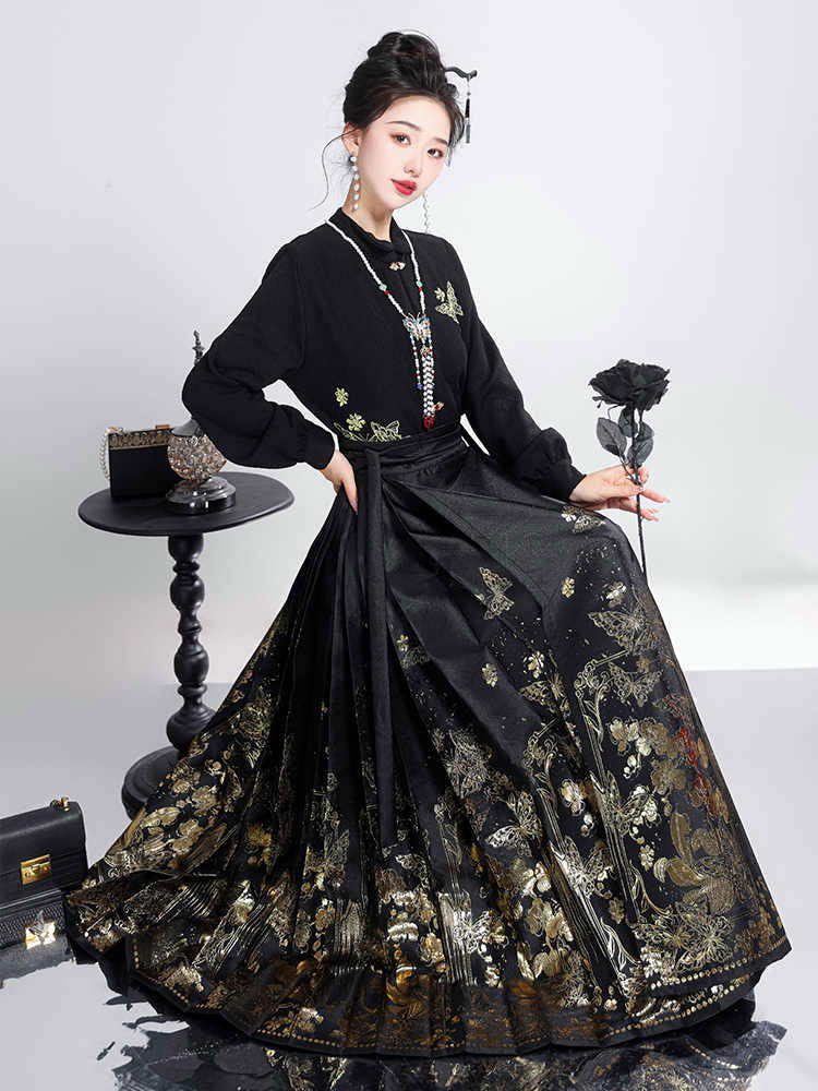 Butterfly Dawn -Woven Gold Butterfly Ma Mian Qun Hanfu Skirt-01