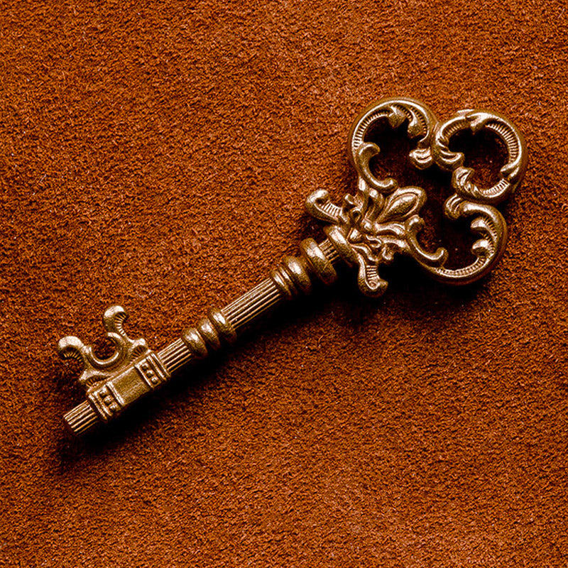 Handcrafted Vintage Brass Golden Key Pendant-02