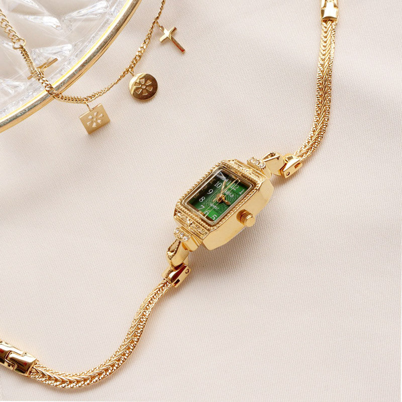 Retro Exquisite Green Square Watch for Women-06