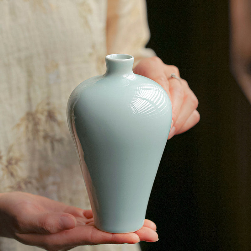 Jingdezhen Chinese Classical Celadon Porcelain Flower Vase Ornament-05