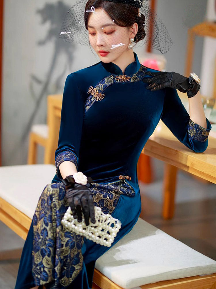 Loose-Fit Improved Vintage Mid-length Sleeve Velvet Cheongsam Dress for Women-04