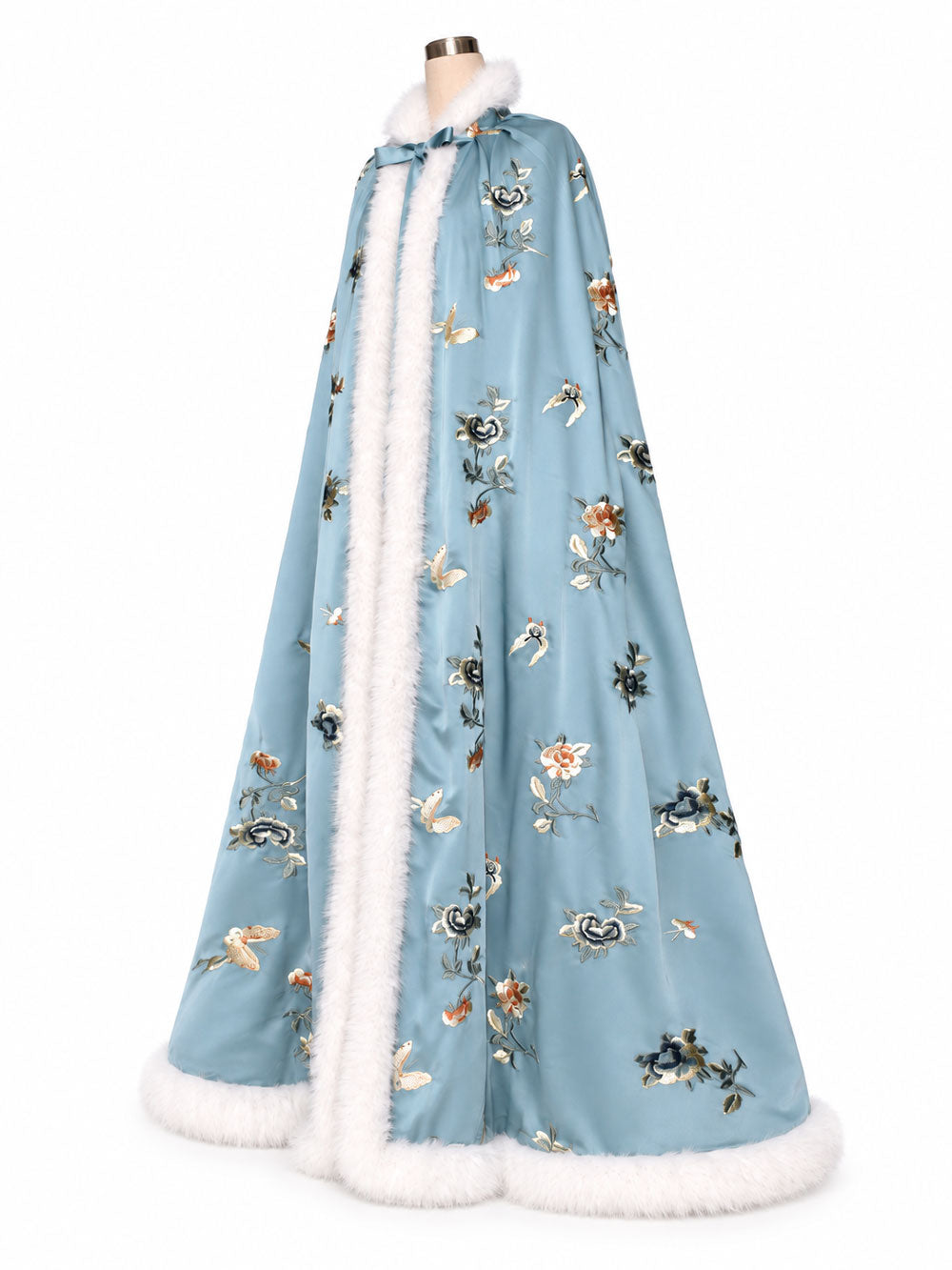 Blue Su Embroidery Hanfu Cape with Faux Fur Lining — Butterflies Among Blossoms